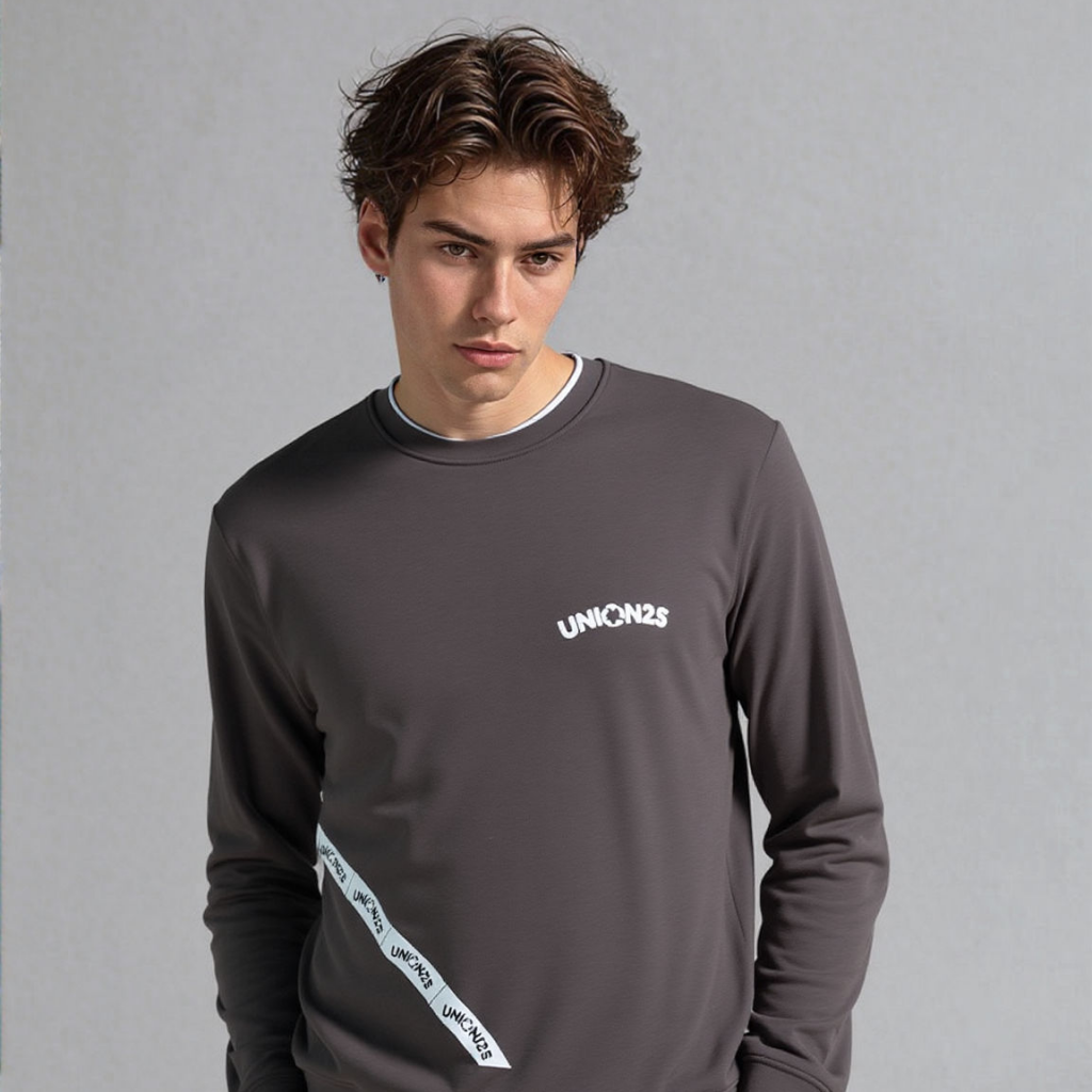 ModelGreyJersey4Front